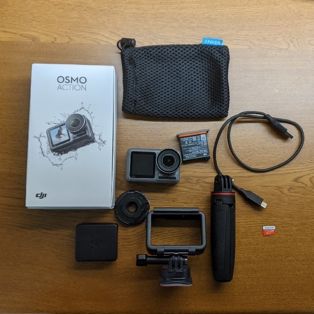 DJI OSMO ACTION　とんとんさん専用 スマホ/家電/カメラのカメラ(ビデオカメラ)の商品写真