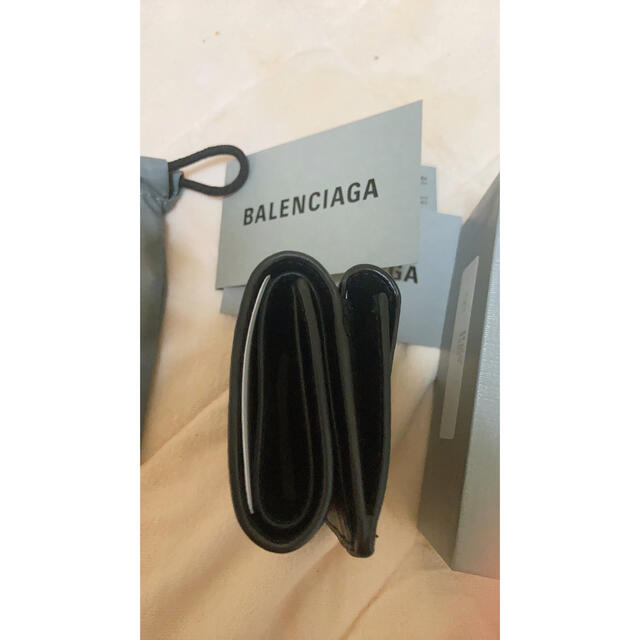 Balenciaga(バレンシアガ)の売切価格！BALENCIAGA ペーパーミニウォレット ミニ財布 新品未使用 黒 メンズのファッション小物(折り財布)の商品写真