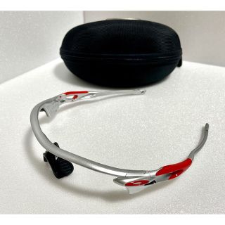 オークリー(Oakley)の美品！ OAKLEY サングラス レンズ カスタム オーダー シルバー×レッド(サングラス/メガネ)