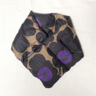 マリメッコ(marimekko)の【marimekko】ウニッコ　ダウン調　中綿マフラー(マフラー/ショール)