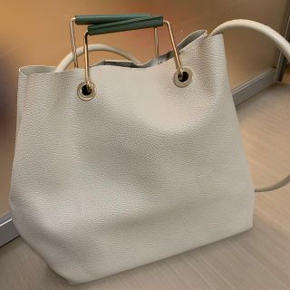 ザラ(ZARA)のZARA バッグ(ショルダーバッグ)