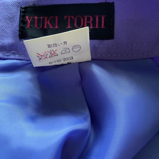 YUKI TORII INTERNATIONAL(ユキトリイインターナショナル)のユキトリイ　膝丈スカート　タイトスカート　日本製　大きいサイズ　パープル レディースのスカート(ひざ丈スカート)の商品写真