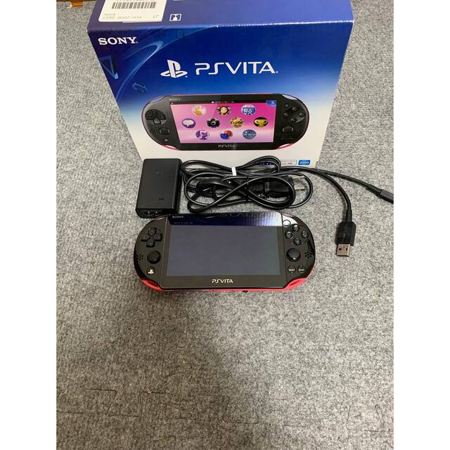 PlayStation Vita(プレイステーションヴィータ)のPCH-2000 PS VITA Pink/Black エンタメ/ホビーのゲームソフト/ゲーム機本体(携帯用ゲーム機本体)の商品写真