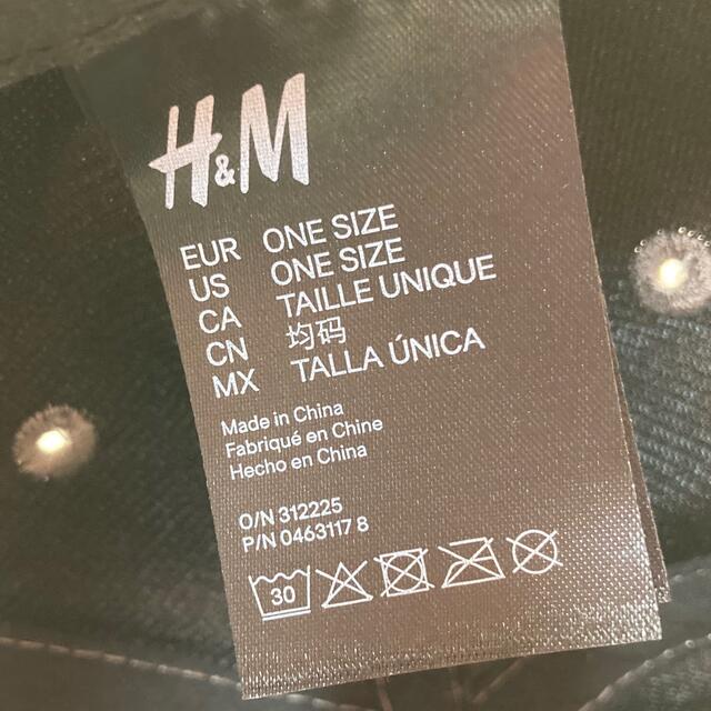 H&M(エイチアンドエム)の☆未使用☆ キャップ グレー H&M 冬素材 レディースの帽子(キャップ)の商品写真