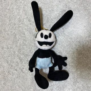 ディズニー(Disney)のディズニー　オズワルド　ぬいぐるみ　バッジ(キャラクターグッズ)