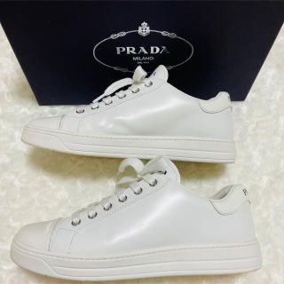 PRADA - PRADA 美品 プラダ ミラノ ホワイト スニーカー(23.5~24cm)の ...