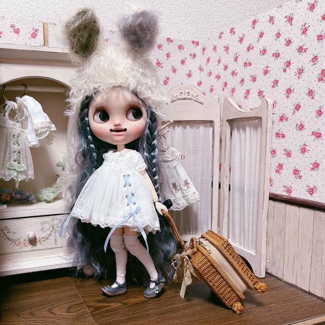 ＊SUzuHirO..DolL＊ ブライス アウトフィット キャリーバック♡人形