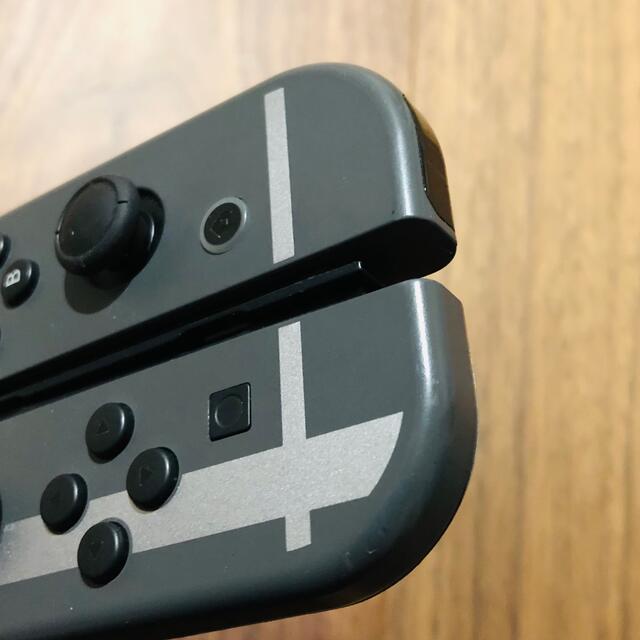 Nintendo Switch(ニンテンドースイッチ)のNintendo JOY-CON (L)/(R) スマブラカラー エンタメ/ホビーのゲームソフト/ゲーム機本体(その他)の商品写真