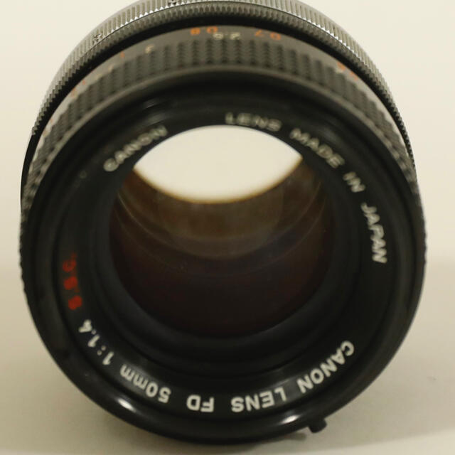 Canon(キヤノン)の【完動品】CANON FD 50mm F1.4 S.S.C (#4) スマホ/家電/カメラのカメラ(レンズ(単焦点))の商品写真