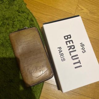 ベルルッティ(Berluti)のベルルッティ　イタウバ　カリグラフィ　ラウンドジップ(長財布)