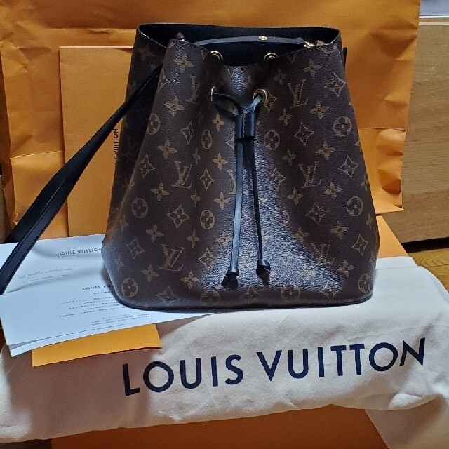 LOUIS VUITTON(ルイヴィトン)の専用　ルイヴィトン　モノグラム　ネオノエ　ノワール レディースのバッグ(ショルダーバッグ)の商品写真