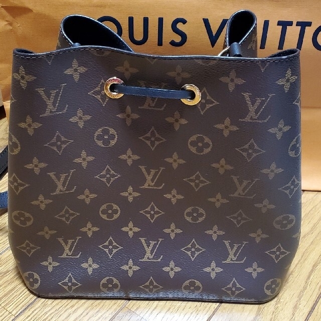 LOUIS VUITTON(ルイヴィトン)の専用　ルイヴィトン　モノグラム　ネオノエ　ノワール レディースのバッグ(ショルダーバッグ)の商品写真