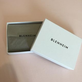 エムプルミエ(M-premier)のBLENHEIM レザーカードケース ノベルティ 非売品(名刺入れ/定期入れ)