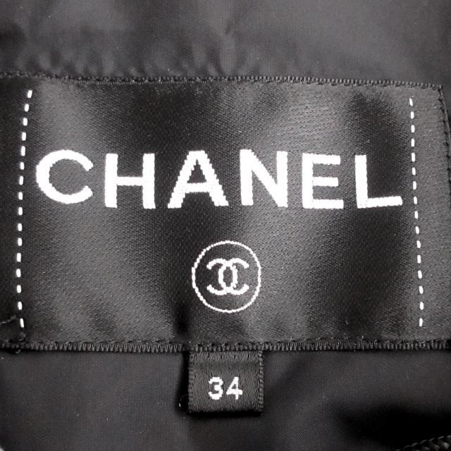 CHANEL(シャネル)のシャネル ダウンジャケット サイズ34 S 黒 レディースのジャケット/アウター(ダウンジャケット)の商品写真