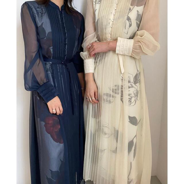 Ameri VINTAGE - ELLA VEIL DRESS ネイビー 【Sサイズ】の通販 Ameri VINTAGE - ELLA VEIL DRESS ネイビー 【Sサイズ】の通販