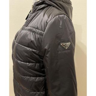 プラダ(PRADA)の専用　新品タグ付　プラダ フード付き　　　　　ライトダウンジャケット　38サイズ(ダウンジャケット)