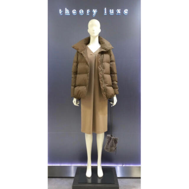 Theory luxe - Theory luxe 19aw ショート丈ダウンコートの通販 Theory luxe - Theory luxe 19aw ショート丈ダウンコートの通販