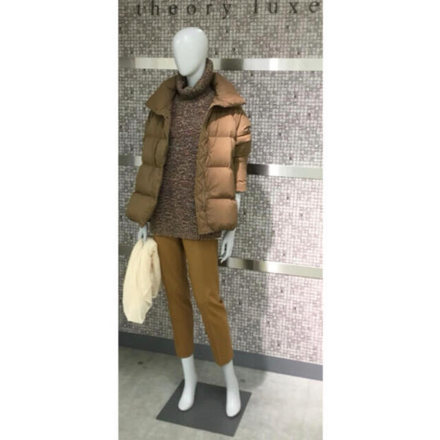 Theory luxe - Theory luxe 19aw ショート丈ダウンコートの通販 Theory luxe - Theory luxe 19aw ショート丈ダウンコートの通販