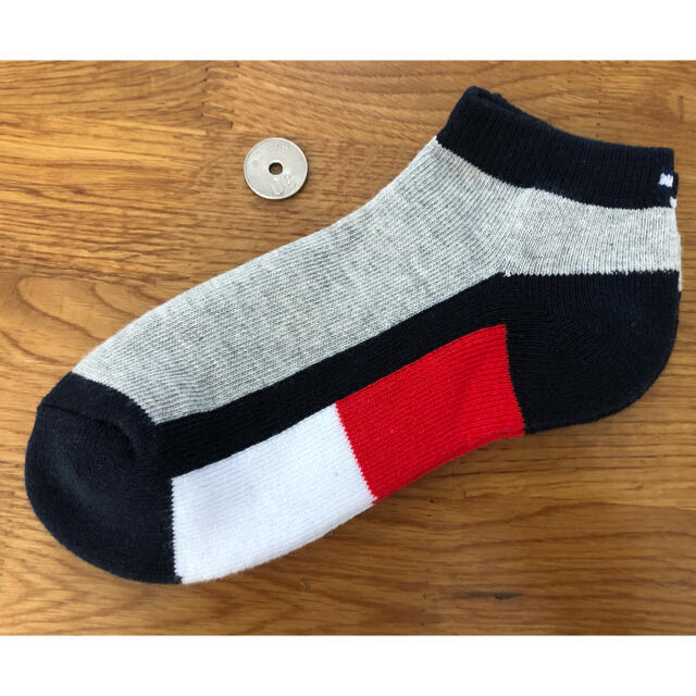 TOMMY HILFIGER(トミーヒルフィガー)の新品トミーヒルフィガーTOMMY HILFIGERレディース3足セット204 レディースのレッグウェア(ソックス)の商品写真