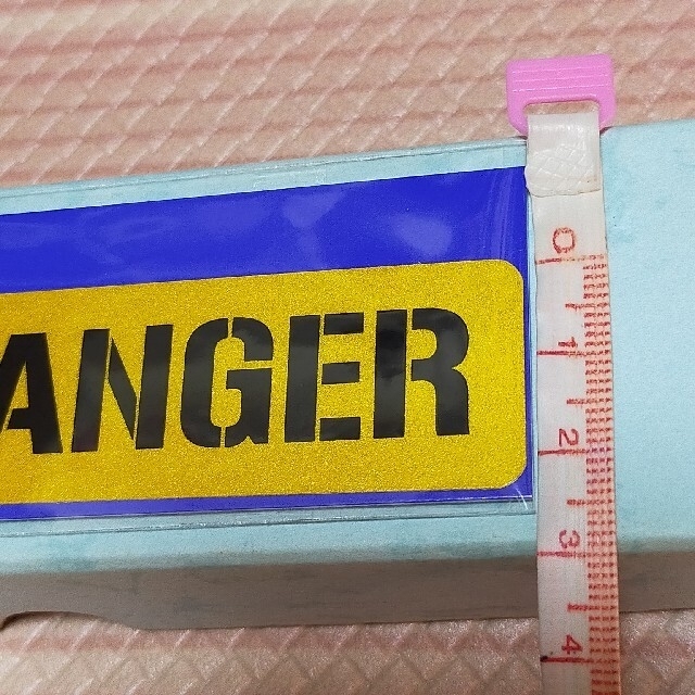 送料込み　反射ステッカー　DANGER 　約10.3×2.5センチ　新品未使用品 自動車/バイクの自動車/バイク その他(その他)の商品写真