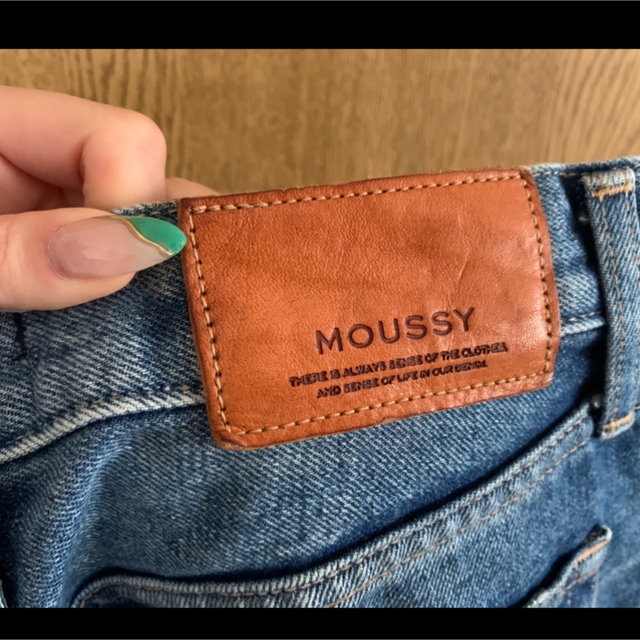moussy(マウジー)のデニム レディースのパンツ(デニム/ジーンズ)の商品写真