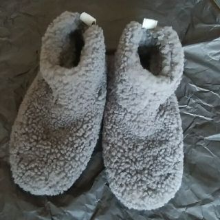 アグ(UGG)の極美品　UGG ルームシューズ 22.0~23.0(スリッパ/ルームシューズ)