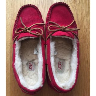 アグ(UGG)のugg ダコタ 正規品(スリッポン/モカシン)