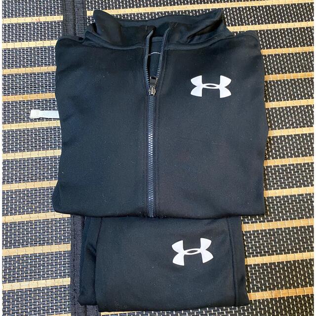 UNDER ARMOUR(アンダーアーマー)のアンダーアーマージャージ上下セット130センチ キッズ/ベビー/マタニティのキッズ服男の子用(90cm~)(その他)の商品写真