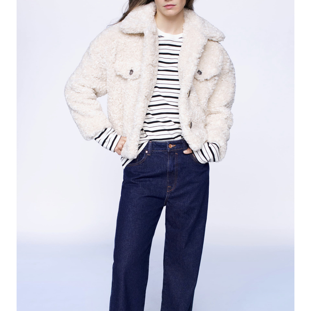 ZARA(ザラ)の【完売/新品】ZARA ボア生地シャツジャケット　L レディースのジャケット/アウター(ブルゾン)の商品写真