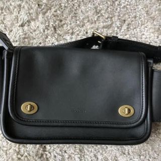 コーチ(COACH)のコーチ ボディバッグ レガシー ロック バッグ coach レザー 革　黒(ボディーバッグ)