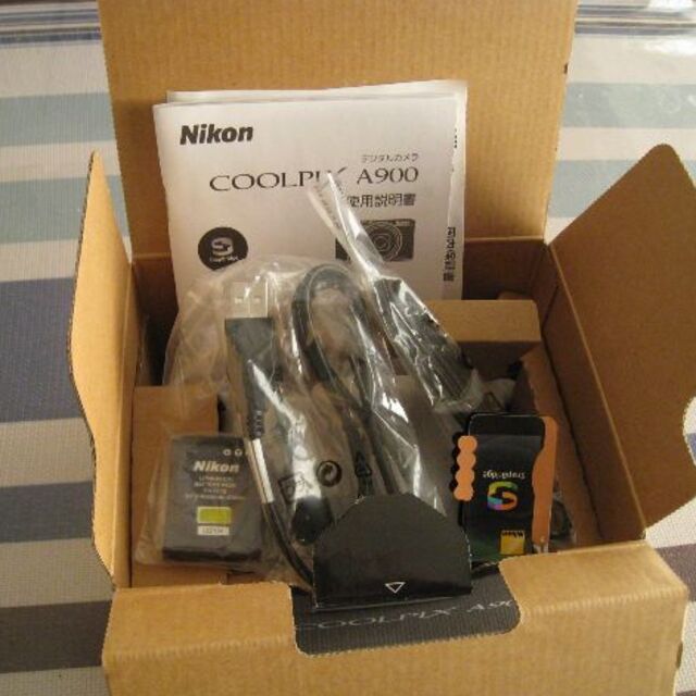 ニコンデジタルカメラA900 4