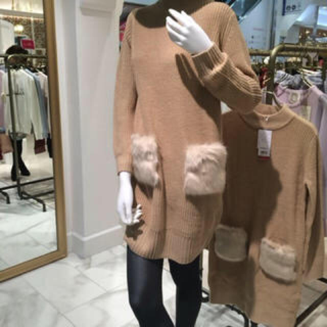 PROPORTION BODY DRESSING(プロポーションボディドレッシング)の【新品タグ付き】ファー付きニットワンピ  桐谷美玲着用 レディースのワンピース(ミニワンピース)の商品写真