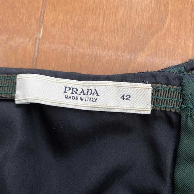 PRADA(プラダ)のプラダ　スカート　L セーター　タイツに合わせて　ドロワー　グッチ　ディオール レディースのスカート(ひざ丈スカート)の商品写真