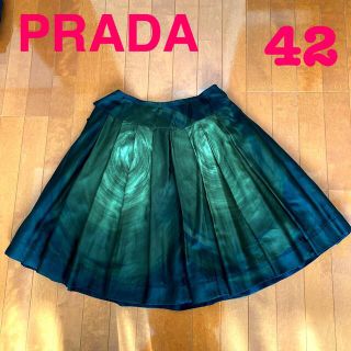 プラダ(PRADA)のプラダ　スカート　L セーター　タイツに合わせて　ドロワー　グッチ　ディオール(ひざ丈スカート)