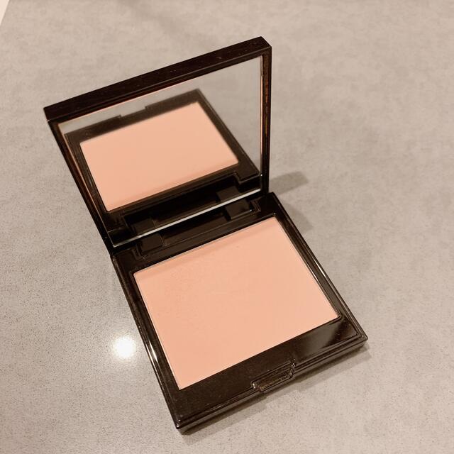 laura mercier(ローラメルシエ)のローラメルシエ　ブラッシュカラー　インフュージョン　グアバ　 コスメ/美容のメイク道具/ケアグッズ(チーク/フェイスブラシ)の商品写真