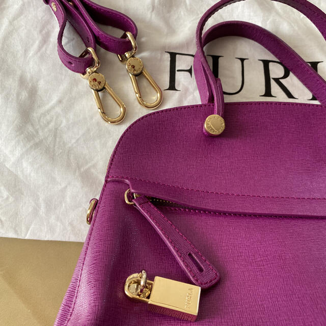 【美品】FURLA ショルダーバッグ　2way パイパー  パープル　M