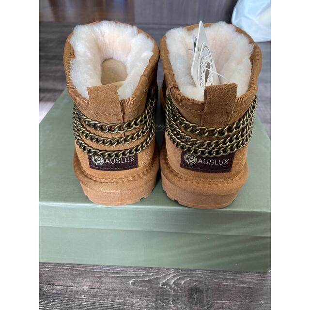 UGG(アグ)の【新品】LUXURY UGG 日本未発売複古なチェーン美脚ショートブーツ23CM レディースの靴/シューズ(ブーツ)の商品写真