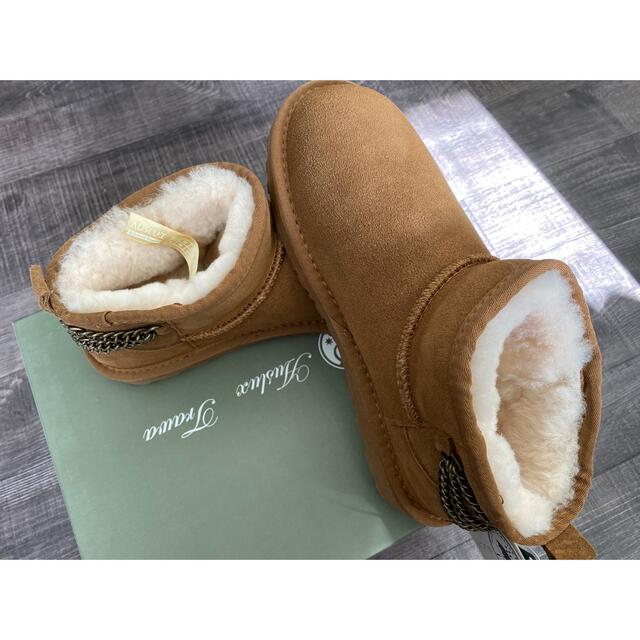 【新品】LUXURY UGG 日本未発売複古なチェーン美脚ショートブーツ24CM