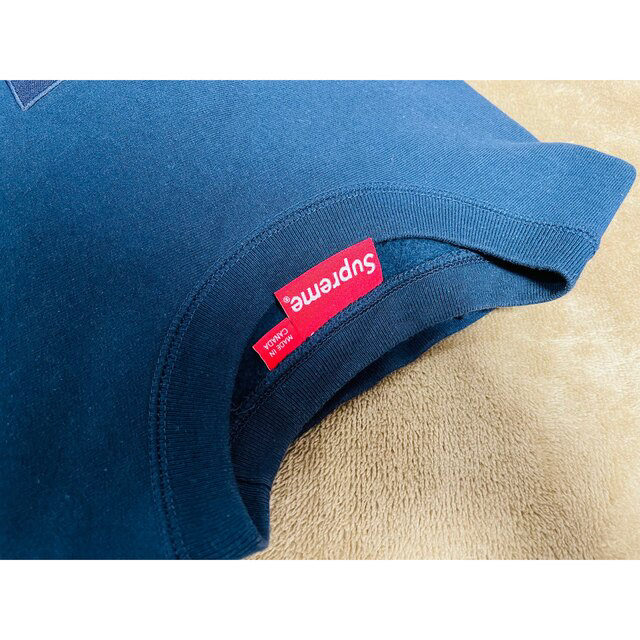 Supreme(シュプリーム)のSupreme Box Logo crew neck  ネイビー メンズのトップス(スウェット)の商品写真