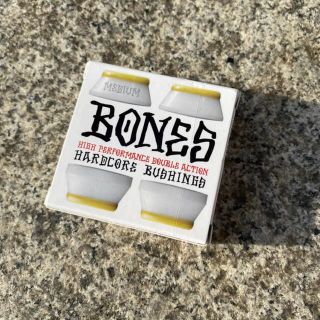 BONES ボーンズ　ブッシュ　MEDIUM ホワイト　ブッシング　スケボー(スケートボード)