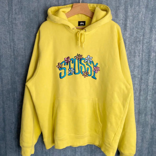 STUSSY - [即完売] STUSSY 花柄 刺繍 プルオーバーパーカー Size Lの