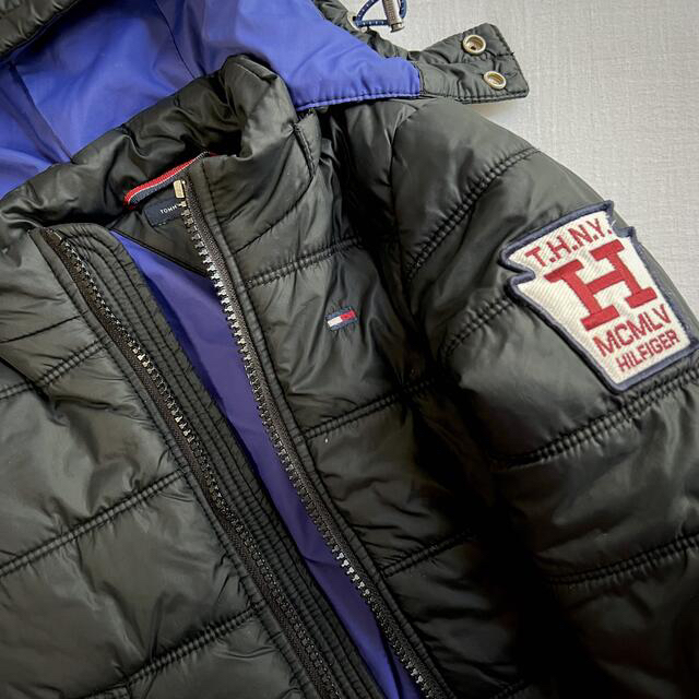 TOMMY HILFIGER(トミーヒルフィガー)のトミーヒルフィガー 中綿 ダウン 80 黒 キッズ/ベビー/マタニティのベビー服(~85cm)(ジャケット/コート)の商品写真