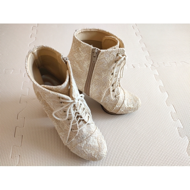 ESPERANZA(エスペランサ)の【未使用】プラットフォームレースアップブーツ【Enpunto】 レディースの靴/シューズ(ブーツ)の商品写真