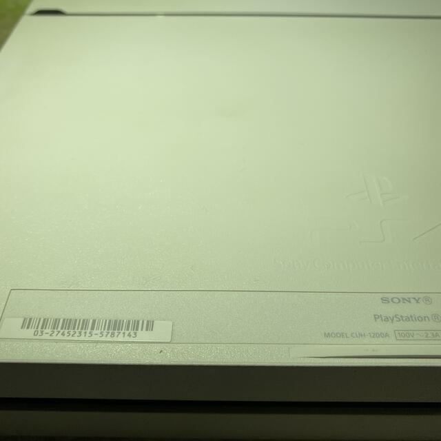 PlayStation4(プレイステーション4)のPS4本体ホワイト1200A エンタメ/ホビーのゲームソフト/ゲーム機本体(家庭用ゲーム機本体)の商品写真
