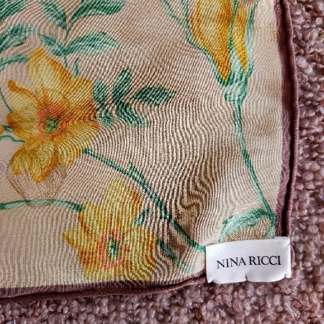 NINA RICCI(ニナリッチ)のりこ様　ニナリッチ　スカーフ レディースのファッション小物(バンダナ/スカーフ)の商品写真