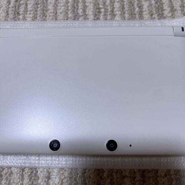 ニンテンドー3DS(ニンテンドー3DS)の美品　3DSLL本体付属品フルセット　ホワイト エンタメ/ホビーのゲームソフト/ゲーム機本体(携帯用ゲーム機本体)の商品写真