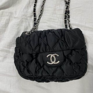 シャネル(CHANEL)のシャネル  チェーンバッグ　黒(ハンドバッグ)