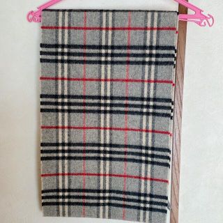 バーバリー(BURBERRY)のBurberry レディース  マフラー　グレー　チェック(マフラー/ショール)