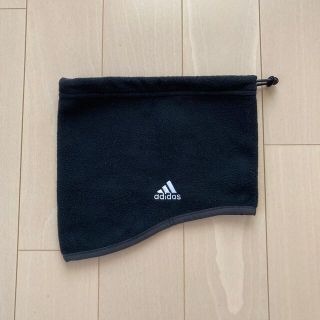 アディダス(adidas)のネックウォーマー(マフラー/ストール)