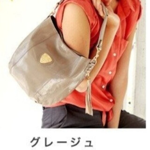 ATAO(アタオ)のaiai様_ATAO　エナメルレザーのワンマイルバッグCandy レディースのバッグ(ショルダーバッグ)の商品写真
